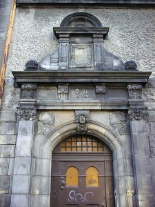 ratusz-portal-2004